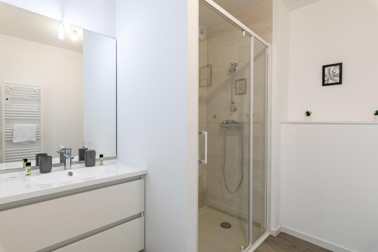 ディナールL'Ecume - Studio Moderne Avec Grand Balcon Et Place De Parkingアパートメント エクステリア 写真